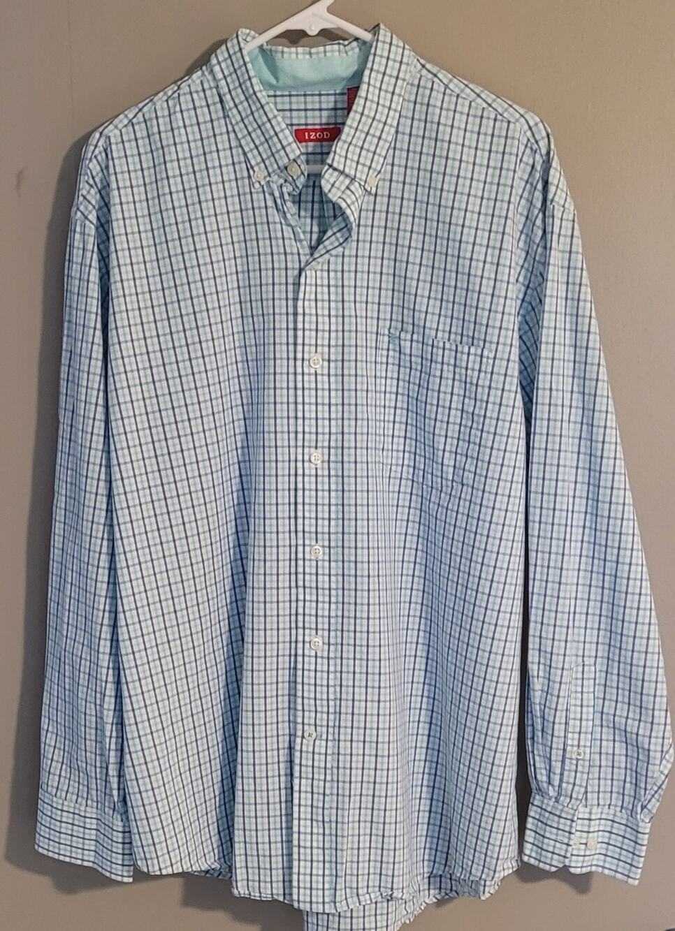 Men's button down stripes size XL by IZOD